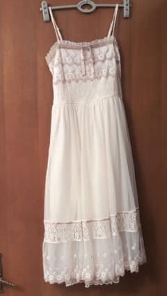 axes femme キャミワンピース 花柄 レースのサムネイル