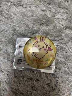 ちいかわ ちいかわパーク 缶バッジ うさぎのサムネイル