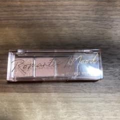 デイリーベーシックアイパレット　02Rosyのサムネイル