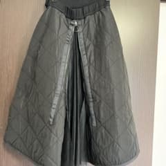 Re.Verofonna キルティング ロングスカート ブラックのサムネイル