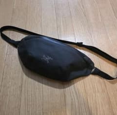 ARC＇TERYX / Granville Crossbody Bagのサムネイル