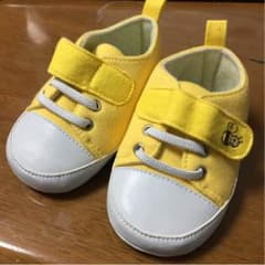 もんちゃん様専用  くまのプーさん  ファーストシューズ 12.5cmのサムネイル