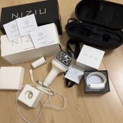 NiziU ペンラセット(ペンライト等…)のサムネイル