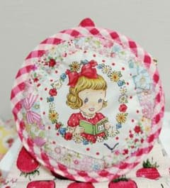 ✾ハンドメイド✾丸型ポーチ✾マーガレット&ソフィーのサムネイル