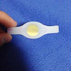 パワーバランス 金シールのサムネイル