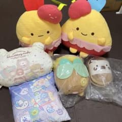 新品未使用　すみっコぐらし　ぬいぐるみ　クッション　えびふらい　あじふらい