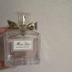 【ko.skyon1123929様専用】 Dior ブルーミングブーケ　50mlのサムネイル