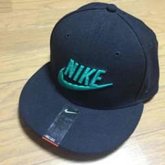 NIKE SNAPBACKのサムネイル