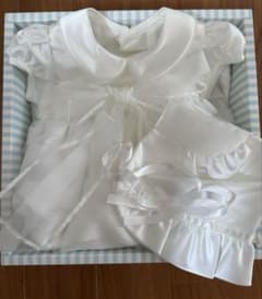 新品未使用 BeBe セレモニードレス 帽子付き ベビードレス 60〜90cmのサムネイル