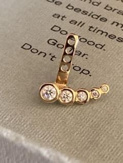 Idyl 14K ピアス用アドオン 左耳用(片方のみ) 箱とポーチ付き - メルカリ