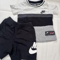 Nike Tシャツ.ハーフパンツのサムネイル