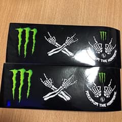 マキシムザホルモンとモンスターのコラボステッカーのサムネイル