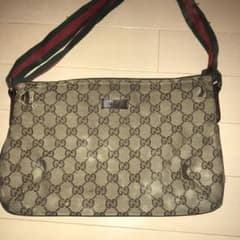 GUCCI グッチ ショルダーバッグのサムネイル