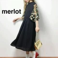 merlot plusの刺繍ワンピースのサムネイル
