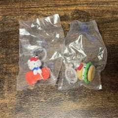 ハローキティ めじるしアクセサリー 2個セットのサムネイル