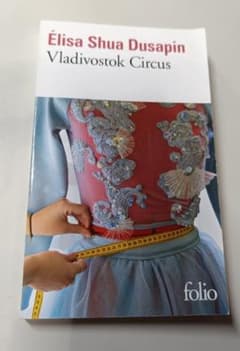 Vladivostok Circus 洋書 フランス語のサムネイル