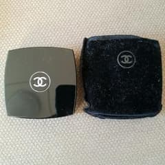 CHANEL　アイシャドウのサムネイル