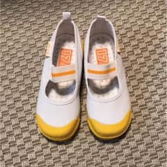 ムーンスター 上履きのサムネイル