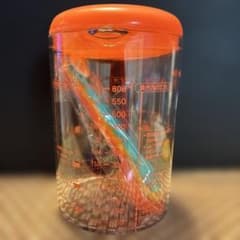 メジャーカップ 800ml オレンジ蓋付きのサムネイル