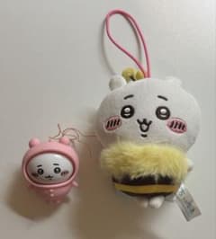 ちいかわ ハチさんぬいぐるみ　キーホルダー　2点セットのサムネイル