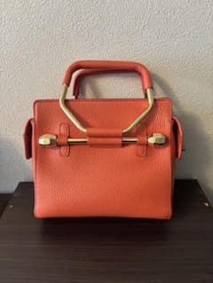 ヴィクターアンドロルフ (VIKTOR&ROLF) ボンベットバッグ 牛革 - メルカリ