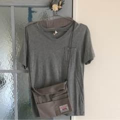 Tシャツ&サコッシュ 2点セットのサムネイル