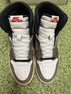 Travis Scott × Nike Air Jordan 1 Retroのサムネイル