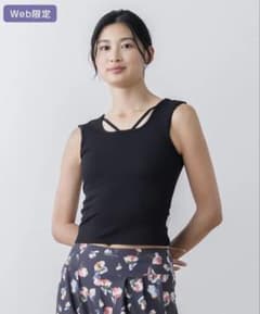 美品 SUKALA スカーラ クロスデザインショートタンクトップ LAVA ラバ