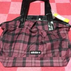 アディダス新品カバン。のサムネイル