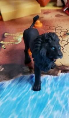 アニア　ブラックライオンのサムネイル