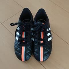 アディダス サッカースパイクのサムネイル