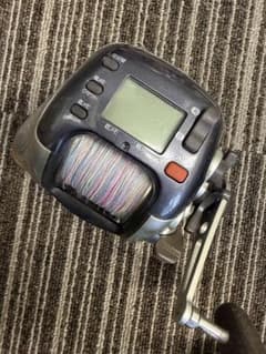 SHIMANO 電動リール 本体　おまけ付きのサムネイル