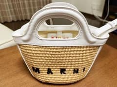 【国内正規品✨美品✨】MARNI マルニ ショルダーバッグのサムネイル