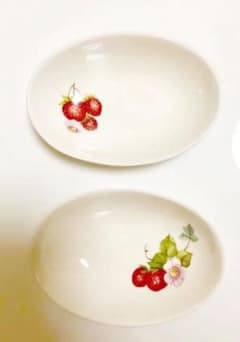 いちご柄 オーバル小皿 丸皿 小皿 小鉢 果物入れ デザート入れのサムネイル