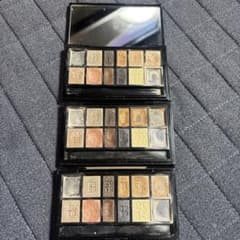 中古品アイシャドウパレットセット アイシャドウパレット 12色セット - メルカリ