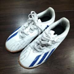 adidas アディダス21センチ フットサルシューズ ホワイト/ブルー