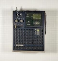 ジャンク】SONY ICF-5500 FM/MW/SM 3バンドレシーバー - メルカリ