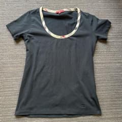 BURBERRY チェック襟 ブラック Tシャツ 40のサムネイル