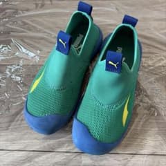 PUMA キッズ サンダル グリーン ブルーのサムネイル