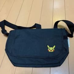 ポケットモンスター  黒ショルダーバッグのサムネイル