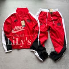 NIKE ナイキ　上下セットアップ　赤 Sサイズ】新品NIKE上下セットアップ ナイロン 送料無料 ナイキ レッド