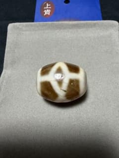 秘蔵天珠‼️西蔵老礦古代伝承米粒型亀甲寿長寿蓮華天珠 A至純天珠 亀甲長寿天珠(きっこうちょうじゅてんじゅ) サイズ:約38mm