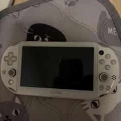 PS Vita 本体 ホワイトのサムネイル