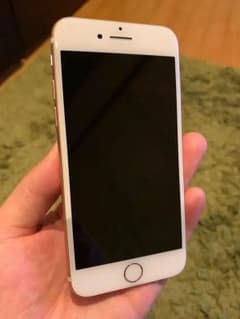 iPhone 7 Rose Gold 32 GB auのサムネイル