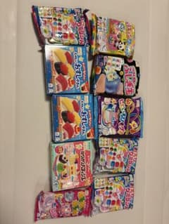 ぴ*！様 Kracie 知育菓子 まとめ売り 10点セットのサムネイル