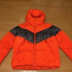 Nike ダウンジャケット Sサイズ オレンジ/グレー - メルカリ