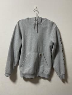 チ*ル様 carharttパーカーのサムネイル