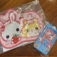 1番くじ平成メモリーくじまじかるみゅーちゃん　パスケースフワフワらびちゃんタオルのサムネイル
