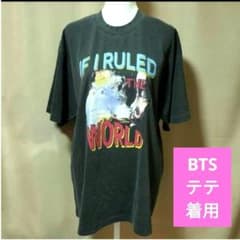 新品 BTS V テテ着用Tシャツ The world printing 値下げ - メルカリ