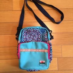 チチカカショルダーバッグのサムネイル